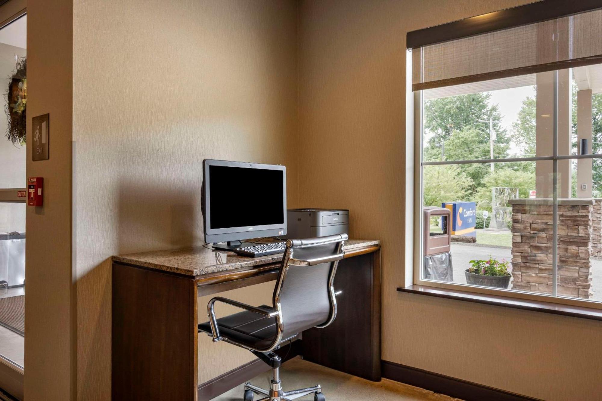 Connellsville Comfort Inn מראה חיצוני תמונה